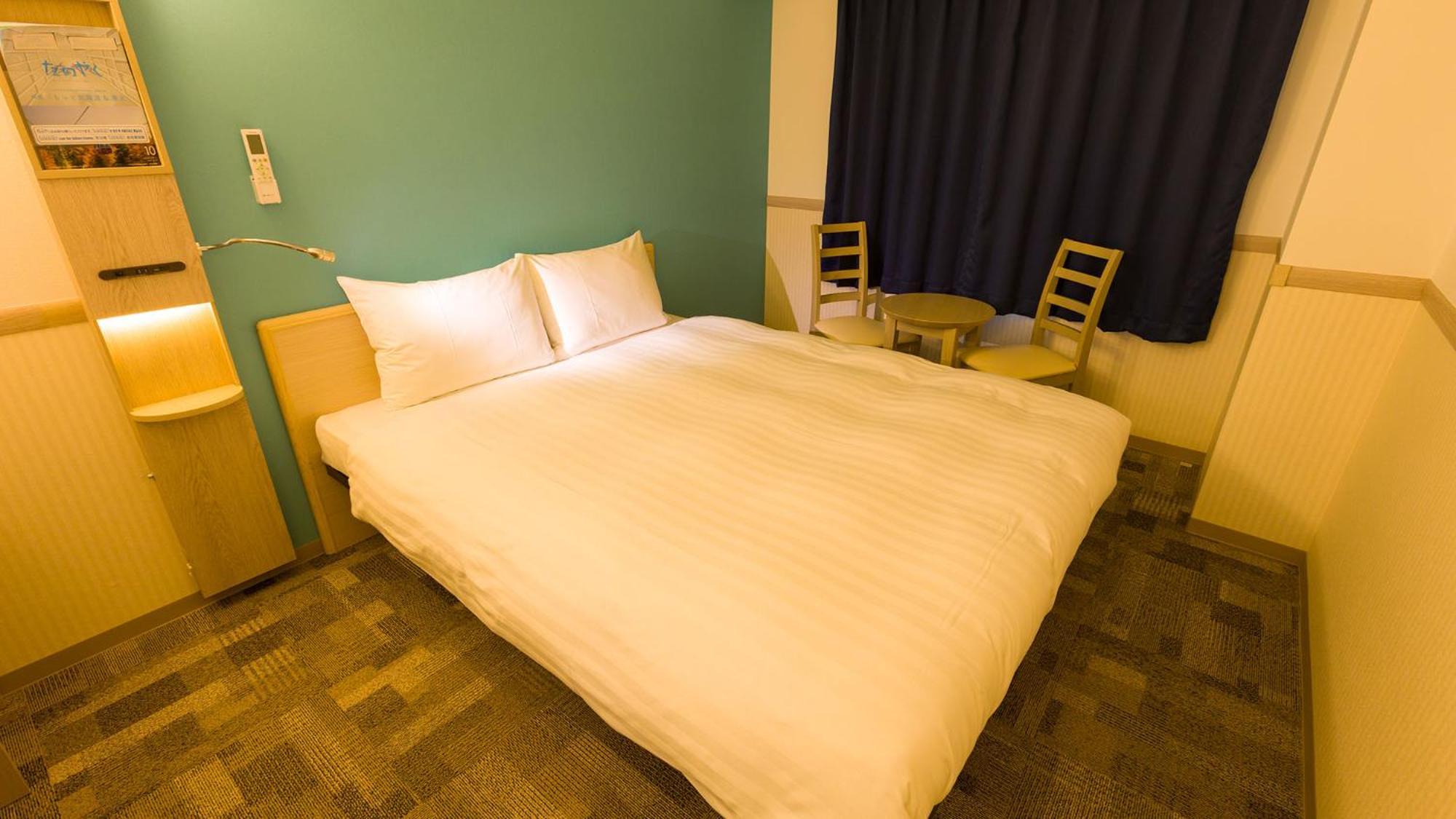 Toyoko Inn Osaka Kadoma-Shi Ekimae Moriguchi Rum bild