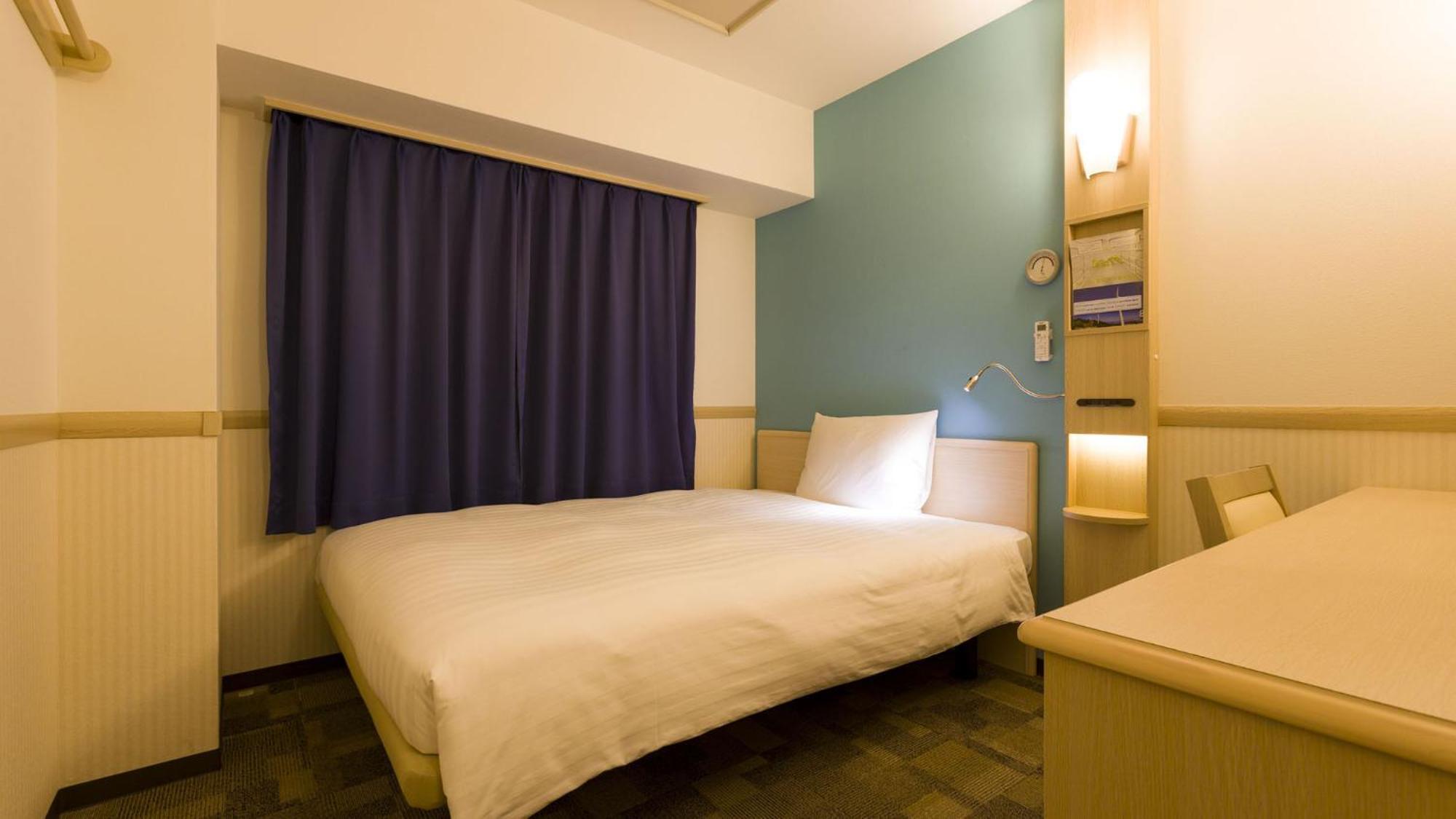 Toyoko Inn Osaka Kadoma-Shi Ekimae Moriguchi Rum bild